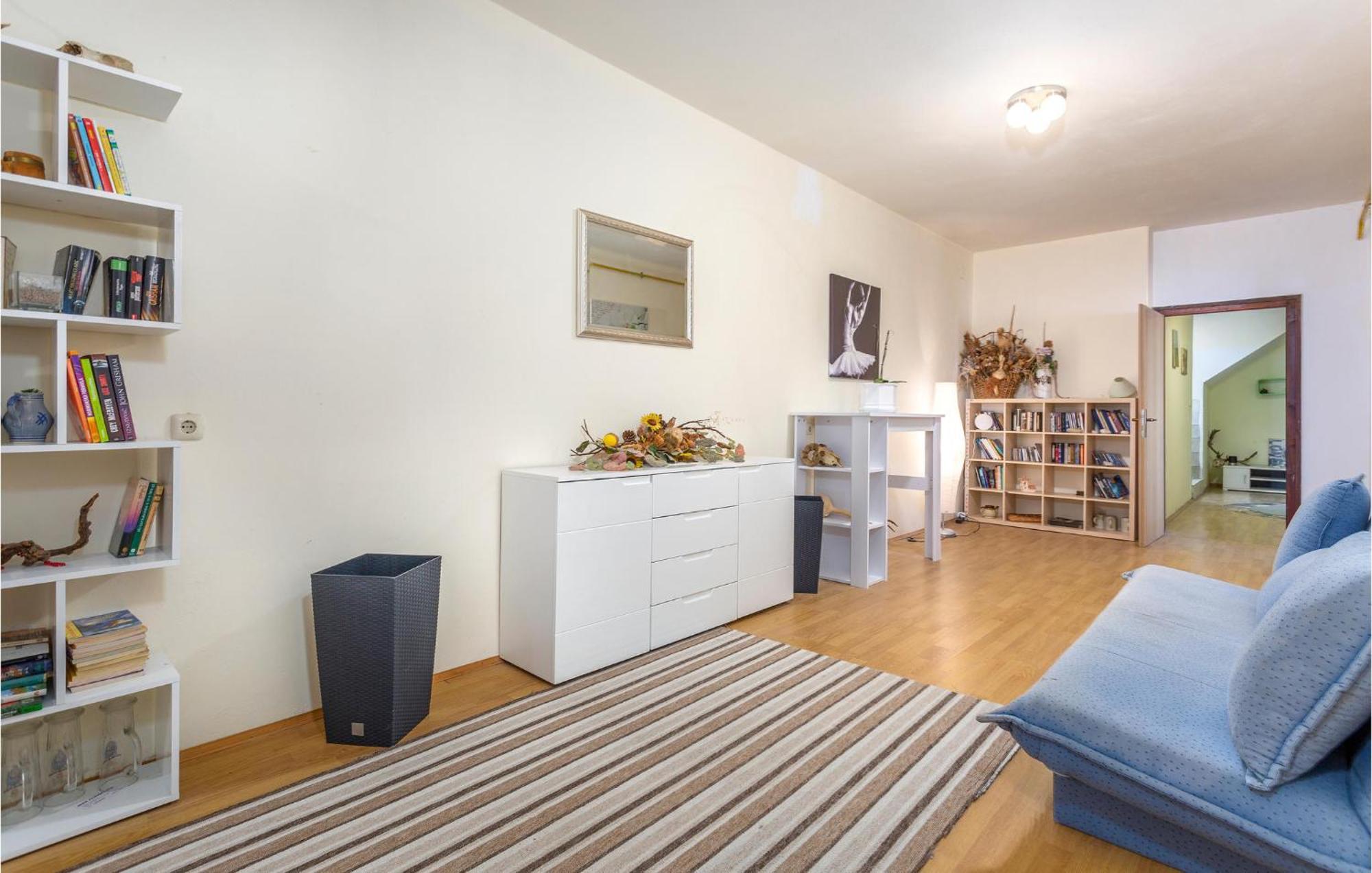 Awesome Apartment In Stara Baska 1 With Kitchen Buitenkant foto
